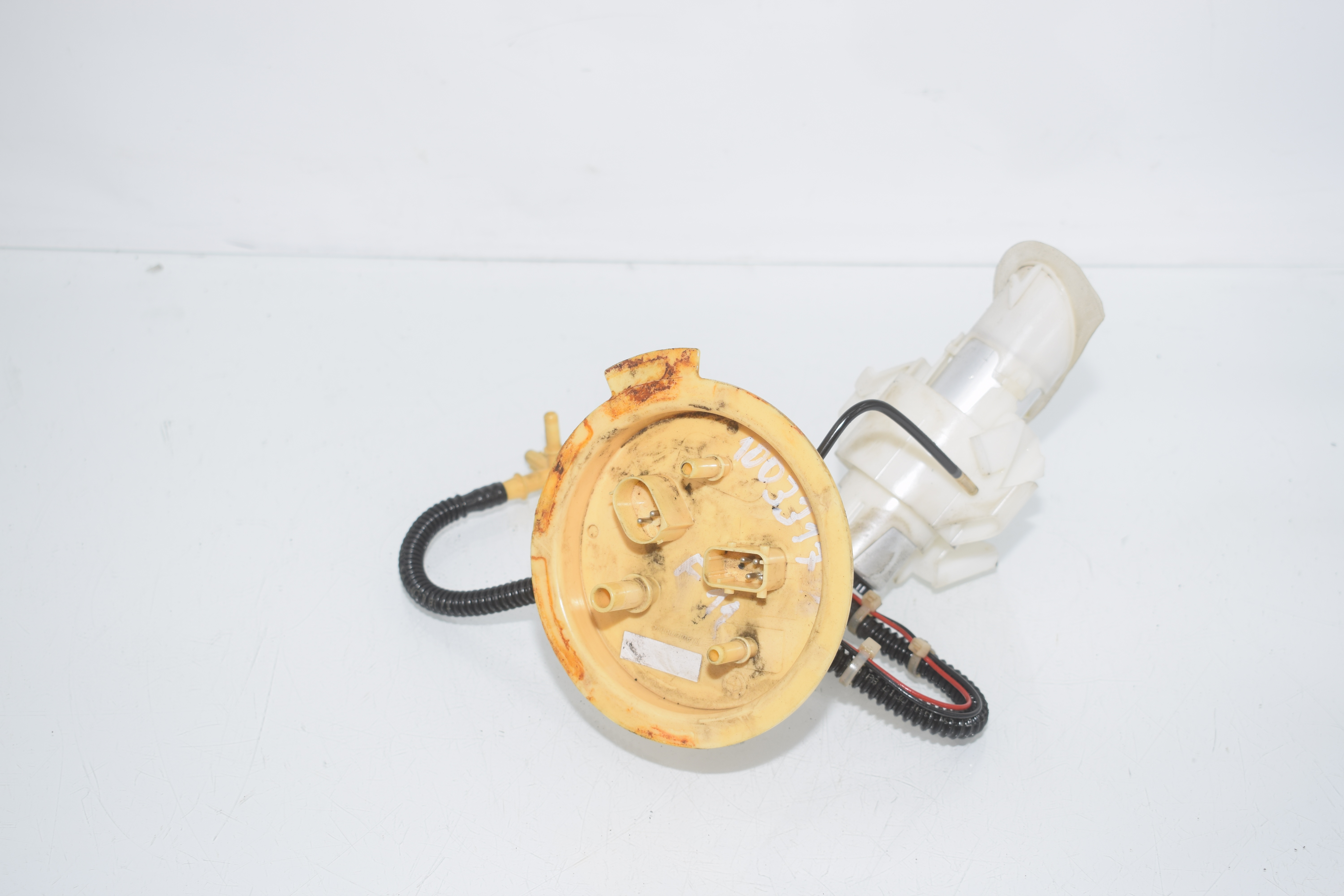 BMW F11 530d xDrive F07 F06 F12 F13 Fördereinheit Delivery module 7260648