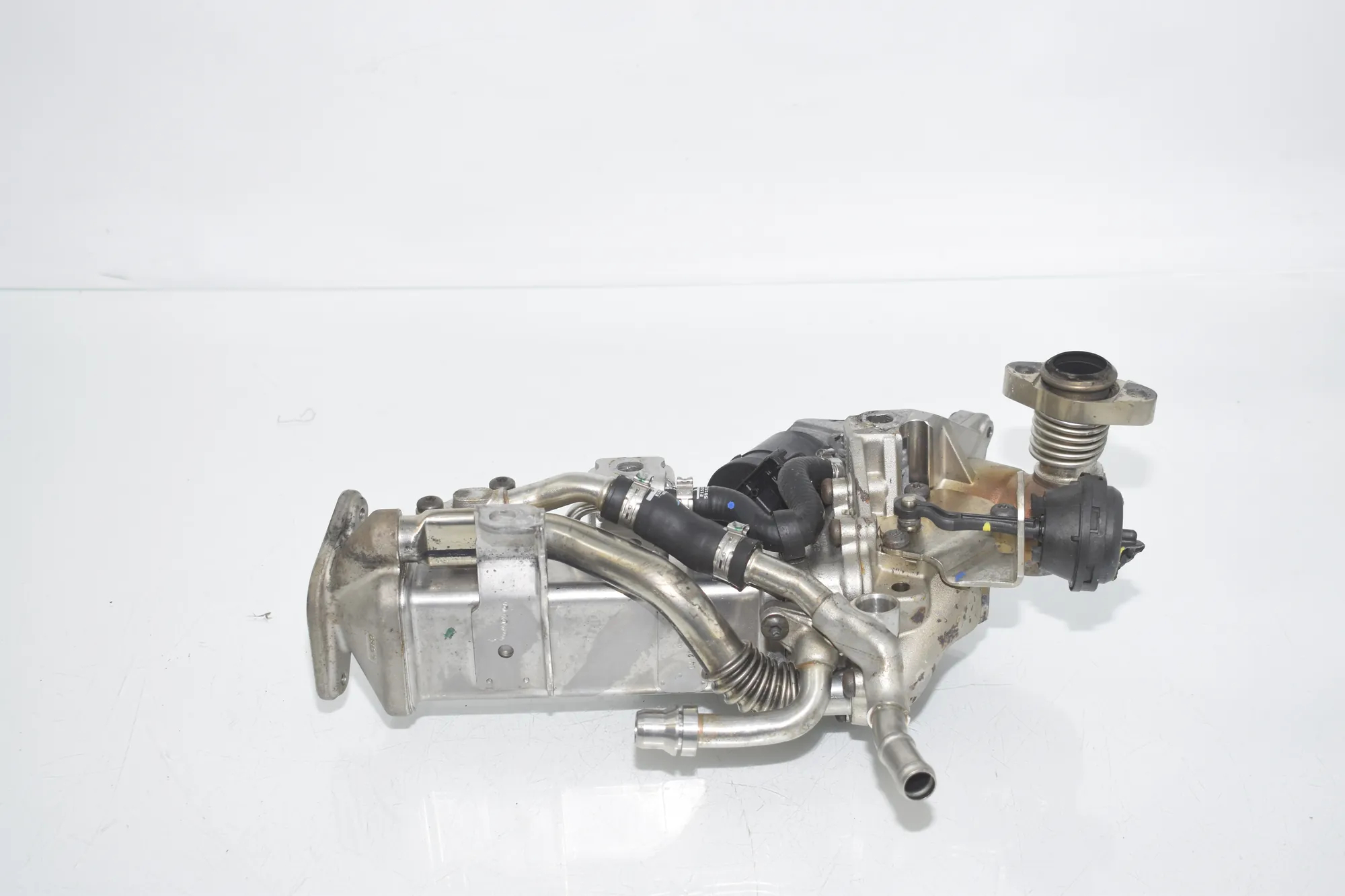 BMW F11 530d F20 F21 F22 F30 F31 F32 F06 exhaust gas cooler low temperature 7822346 