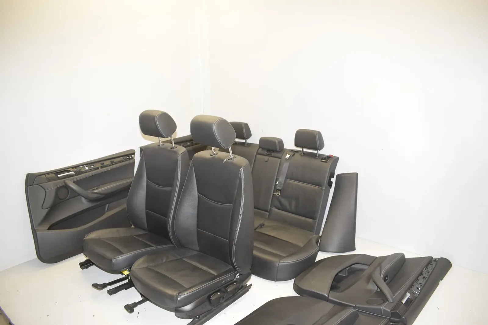 BMW F25 xDrive30d Sitzgarnitur
