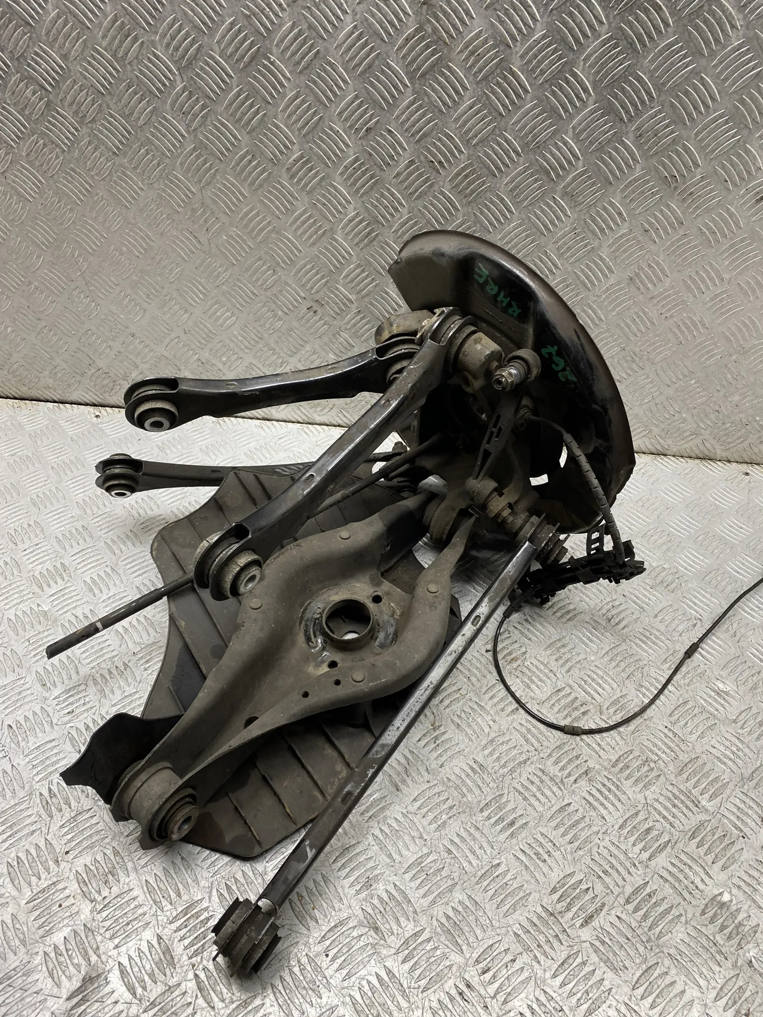 BMW 4 Series Convertible F33 Complete Rear Right Wheel Hub N267